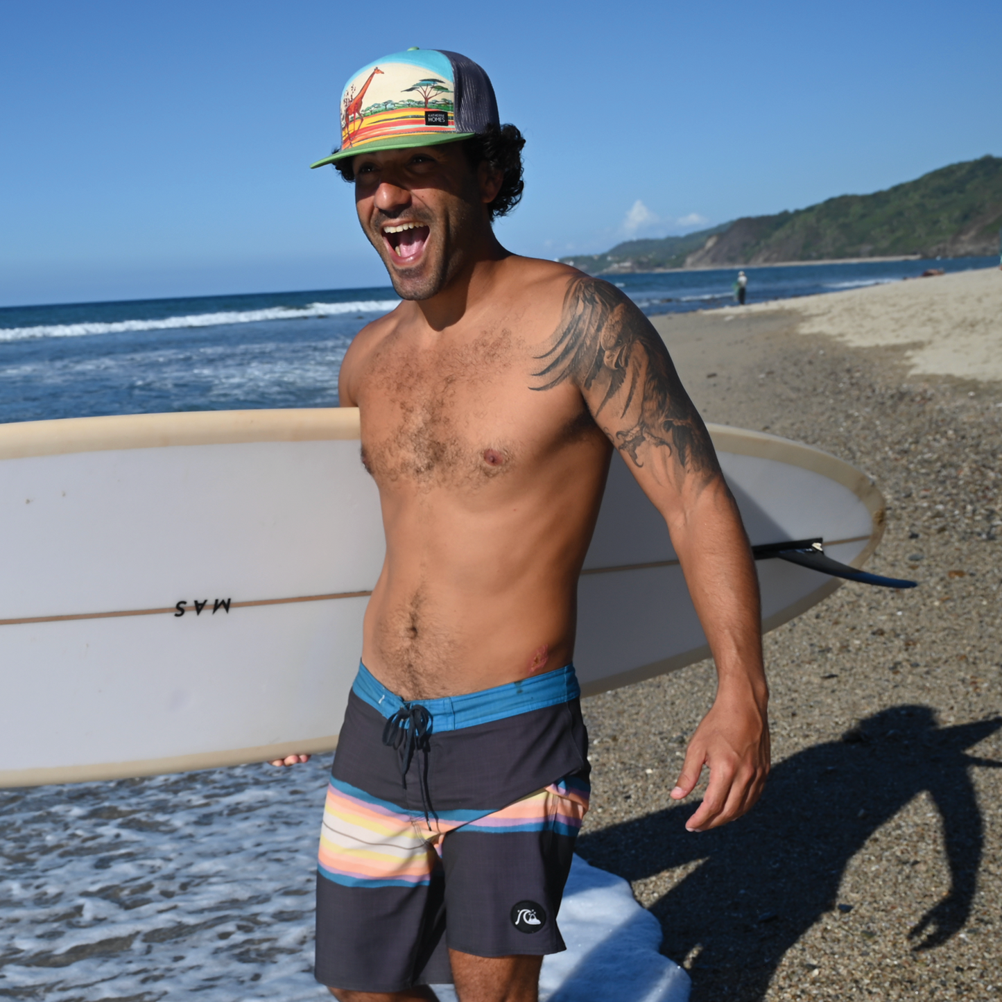 Fleeing Giraffe | 7 Panel | Grass | Sky | 100% Grey Recycled Mesh